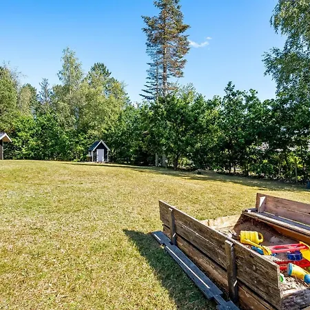 Casa de Férias Lillebror - 7km From The Sea By Interhome